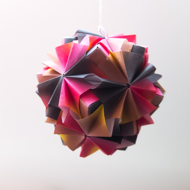 Waltz sonobe kusudama by Maria Sh