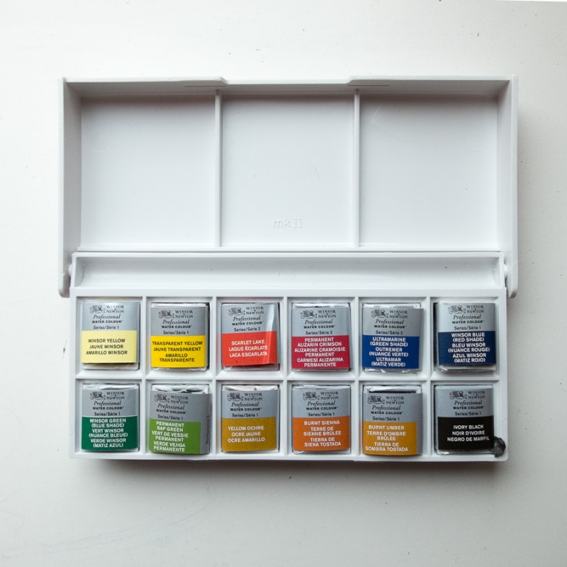 Winsor & Newton artist quality pan set