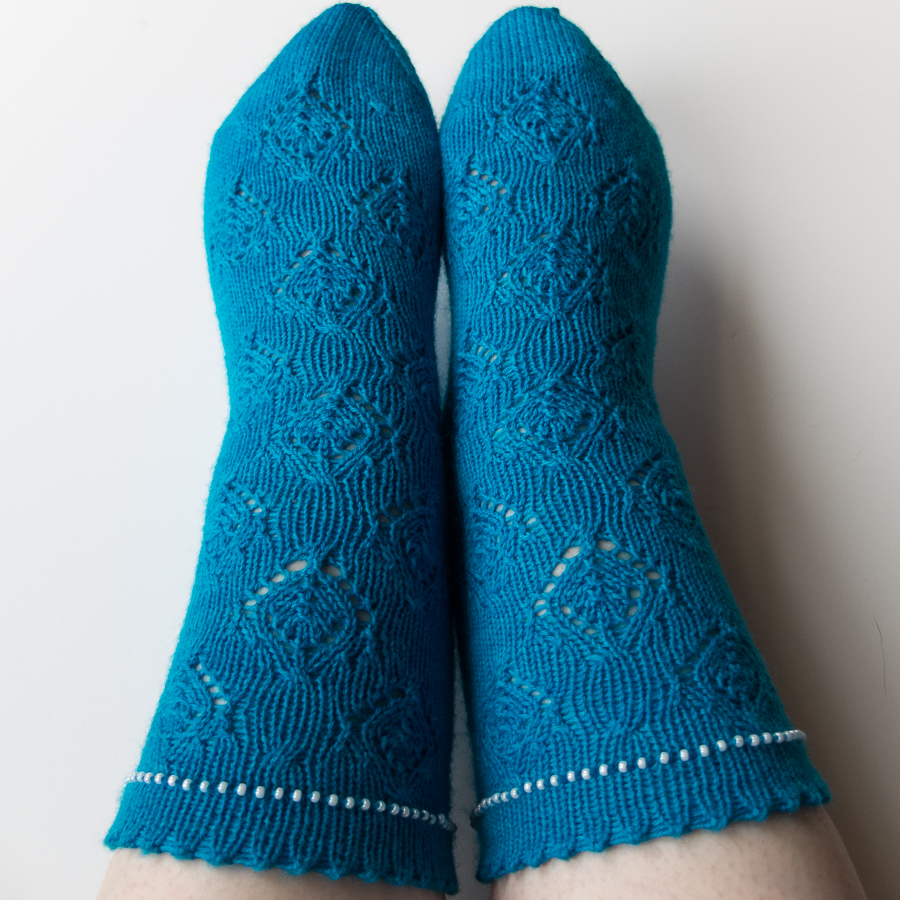 Rose & Thorns Socks - bovenaanzicht.